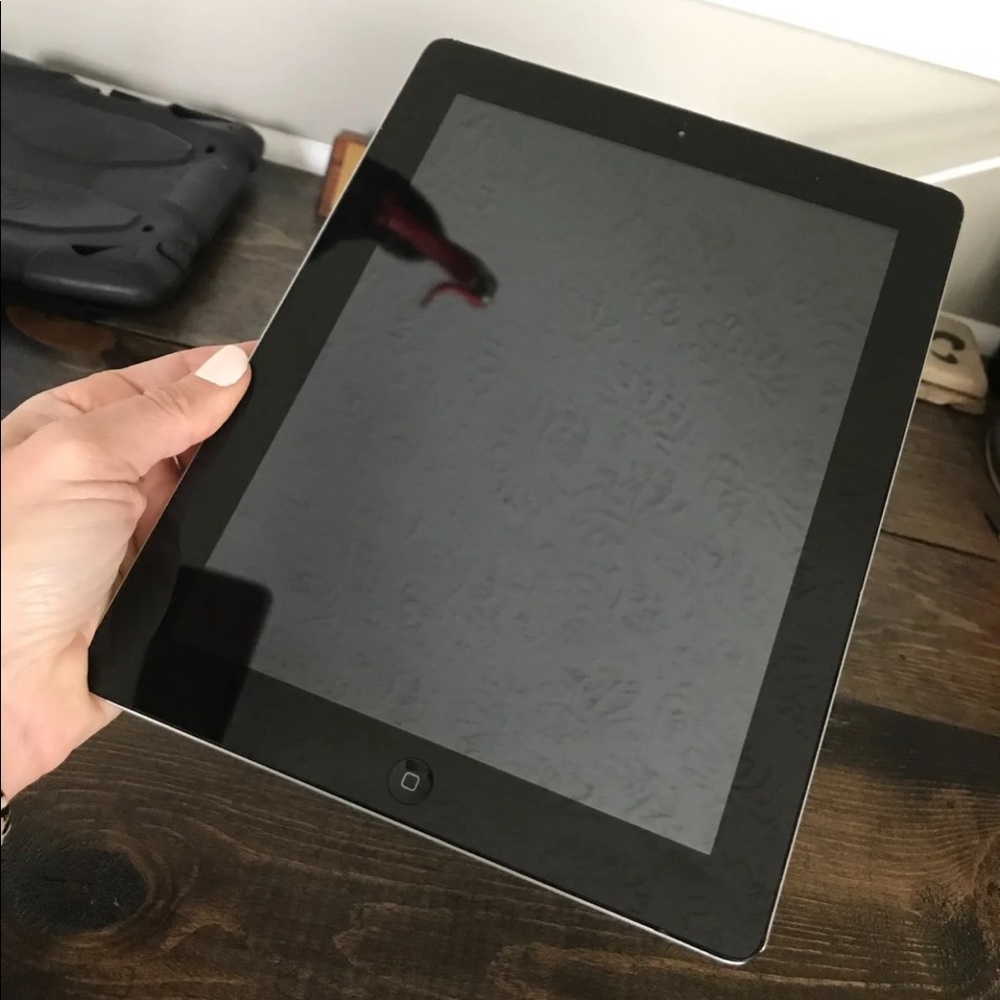 🚫 SOLD 🚫 iPad 2nd Generation